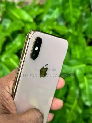 Apple iPhone XS 256gb gold colour (Used)