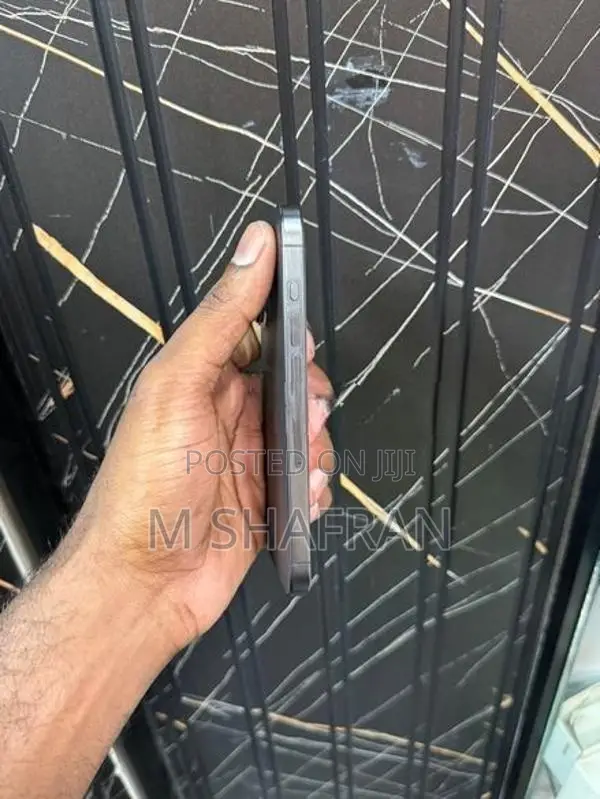 Apple iPhone 15 Pro 128gb (Used)