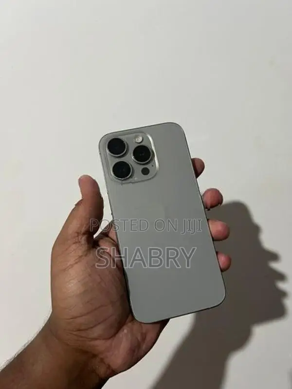 Apple iPhone 15 Pro (Used)