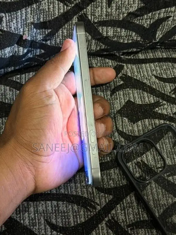 Apple iPhone 15 Pro Max (Used)