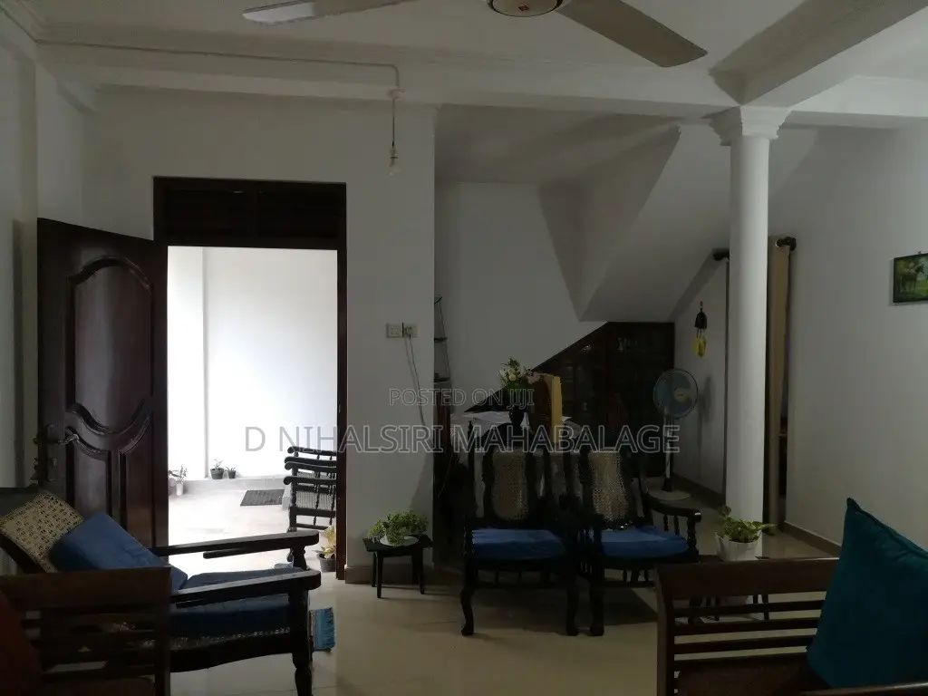 6bdrm House in Piliyandala for sale