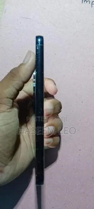 Samsung Galaxy S23 128GB (Used)