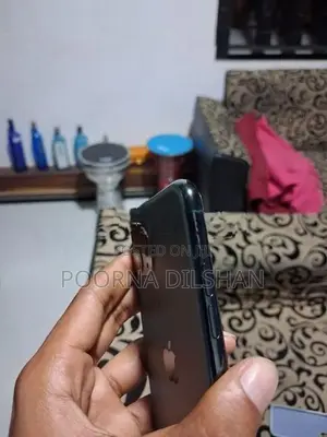 Apple iPhone 11 Pro 256GB (Used)