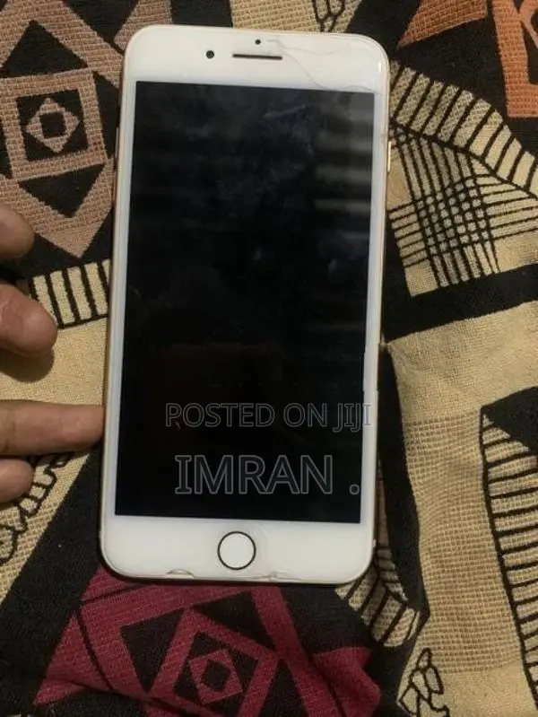 Apple iPhone 8 Plus (Used)