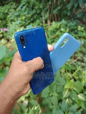 Samsung Galaxy M10 2GB 16GB (Used)