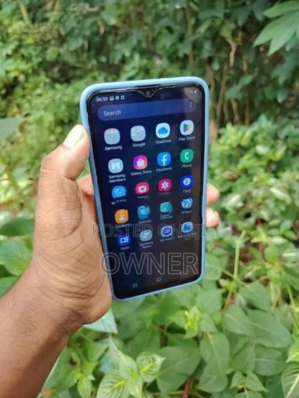 Samsung Galaxy M10 2GB 16GB (Used)