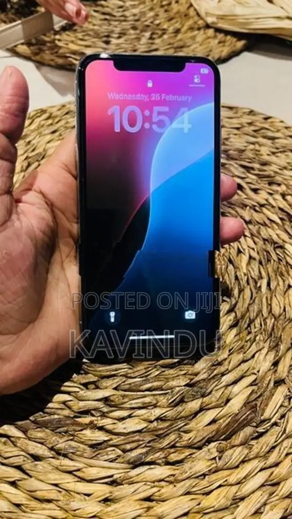 Apple iPhone XS (Used)