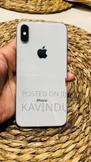 Apple iPhone XS (Used)