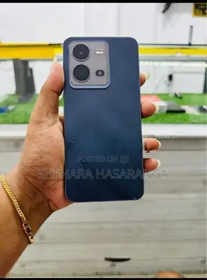 Vivo V25 (Used)