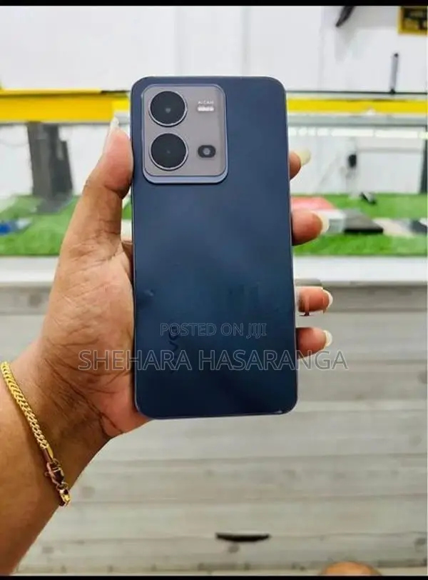 Vivo V25 (Used)