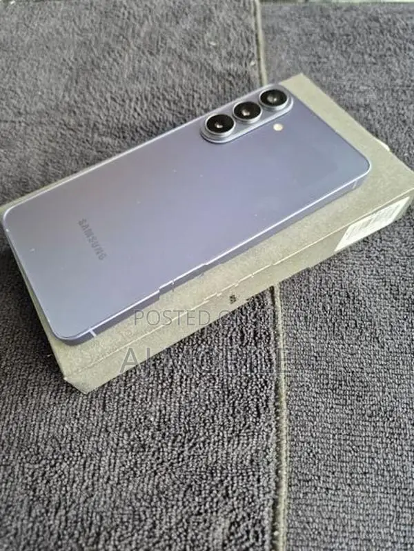 Samsung Galaxy S26 Plus 512GB (Used)