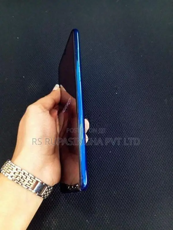 Huawei P Smart 3GB/64GB (Used)