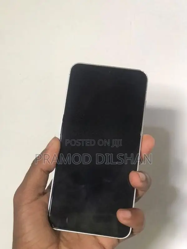 Samsung Galaxy S24 (Used)