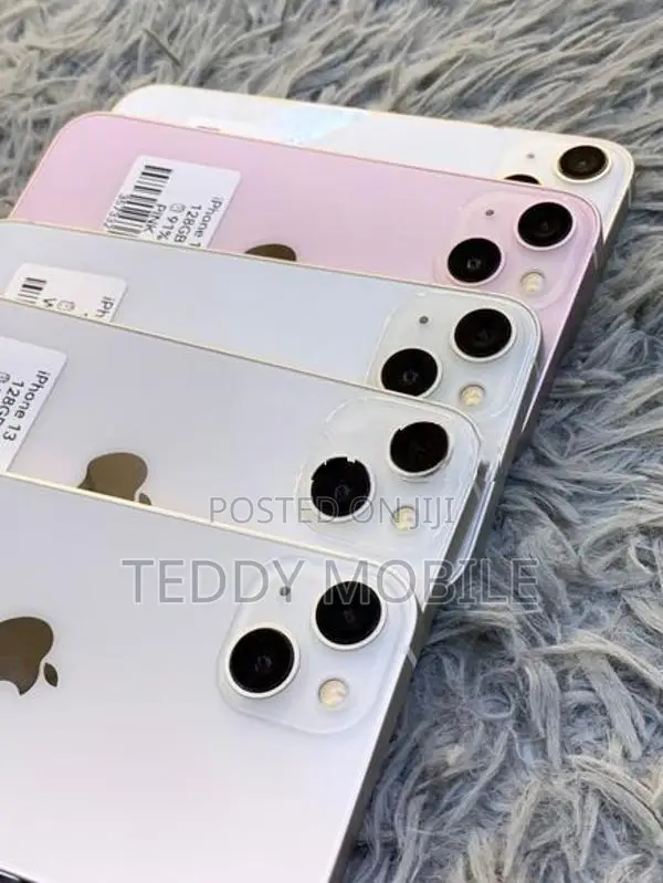 Apple iPhone 13 128GB (Used)