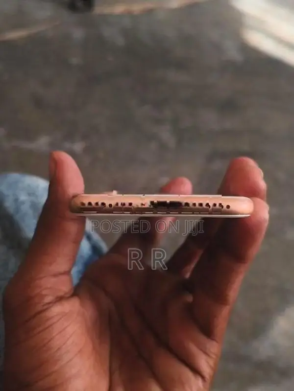 Apple iPhone 8 (Used)