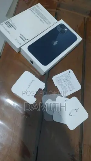 Apple iPhone 13 (Used)