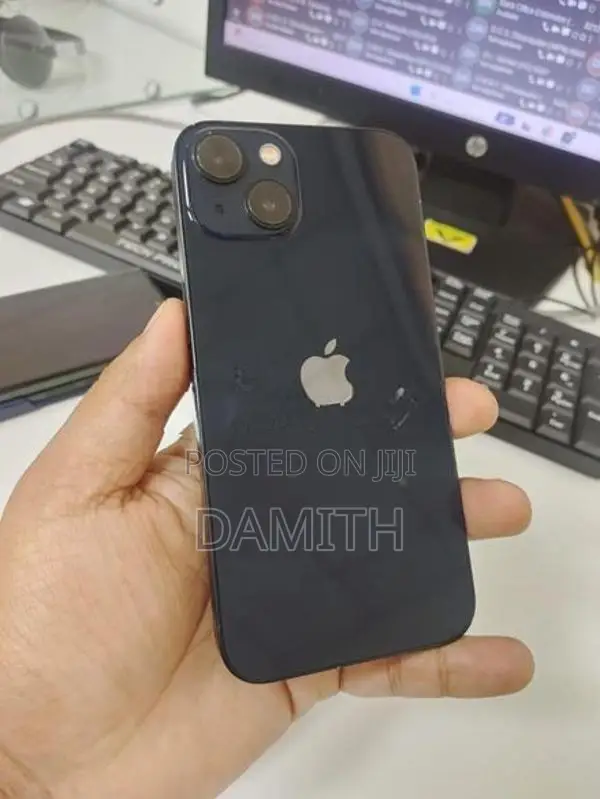 Apple iPhone 13 (Used)