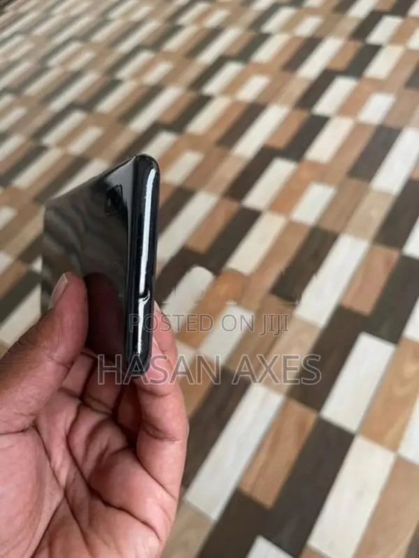 Samsung Galaxy A20 (Used)