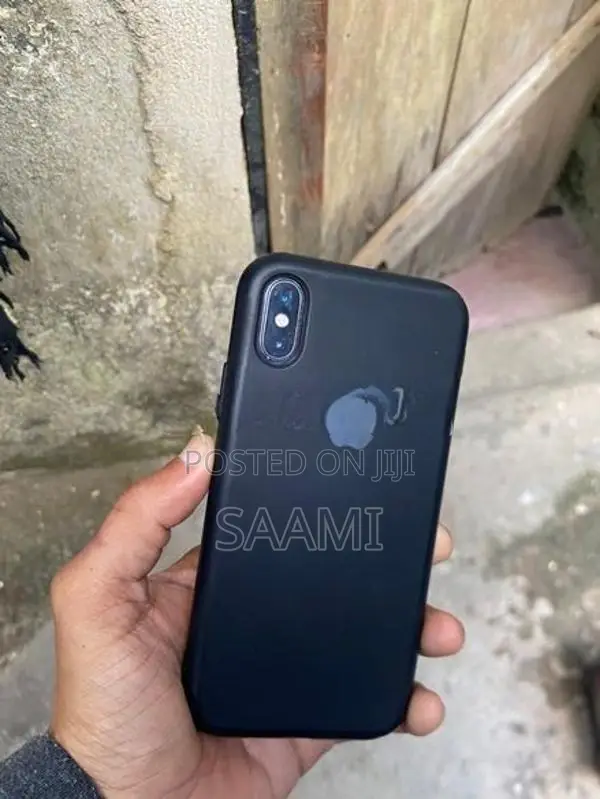 Apple iPhone X (Used)
