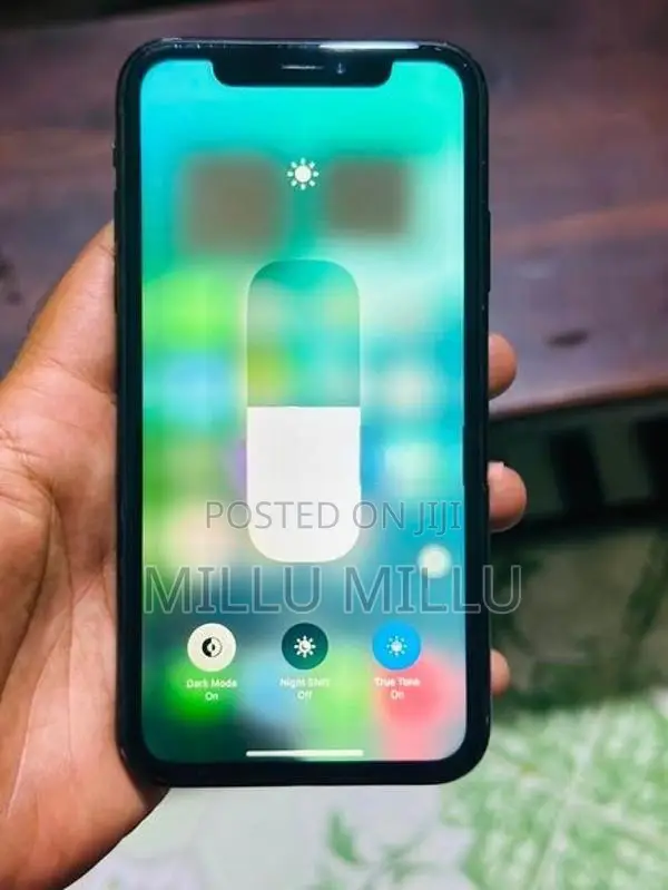 Apple iPhone XR 64GB (Used)