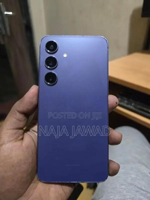 Samsung Galaxy S24 Purple (Used)