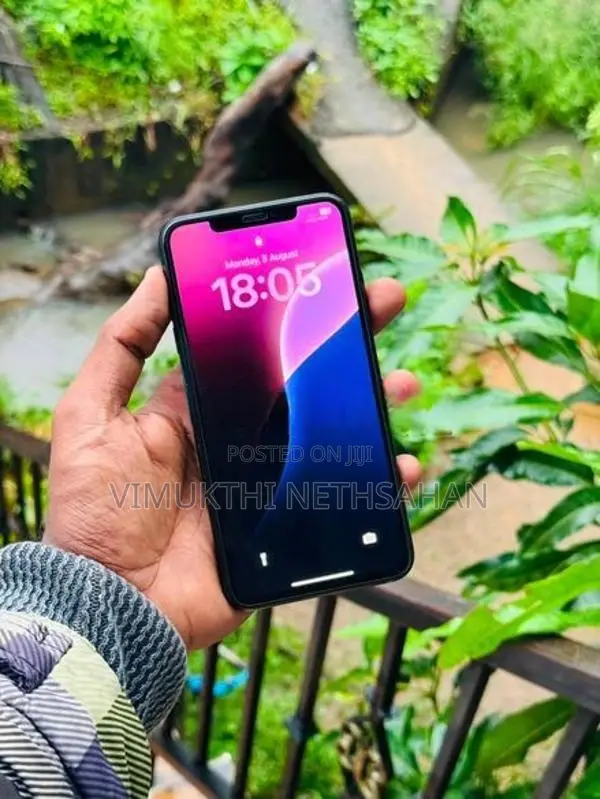 Apple iPhone XS Max (Used)