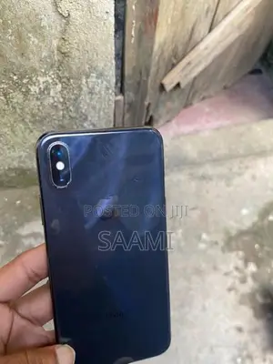 Apple iPhone X (Used)