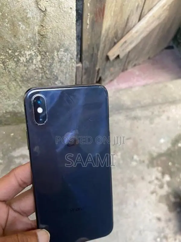 Apple iPhone X (Used)