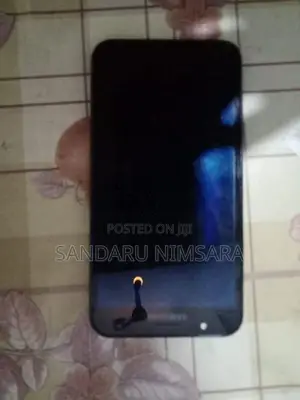Samsung Galaxy J7 (Used)
