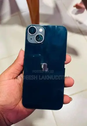 Apple iPhone 13 (Used)