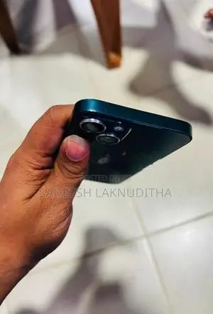 Apple iPhone 13 (Used)