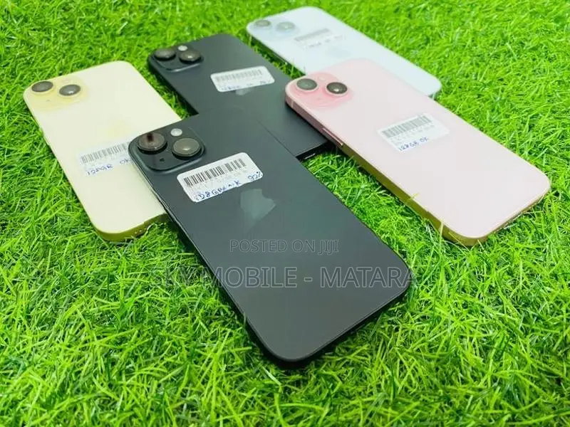 Apple iPhone 15 256GB (Used)