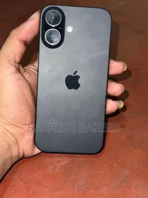 Apple iPhone 16 (Used)