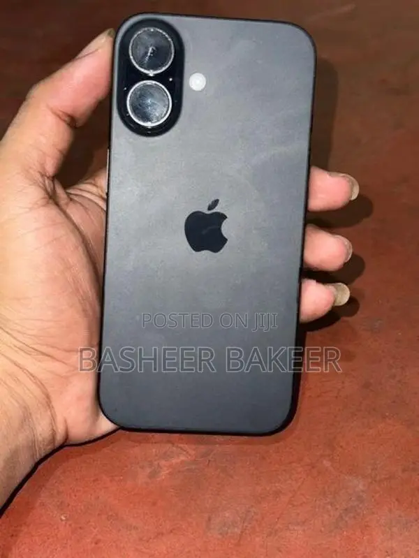 Apple iPhone 16 (Used)