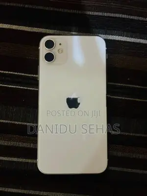 Apple iPhone 11 (Used)