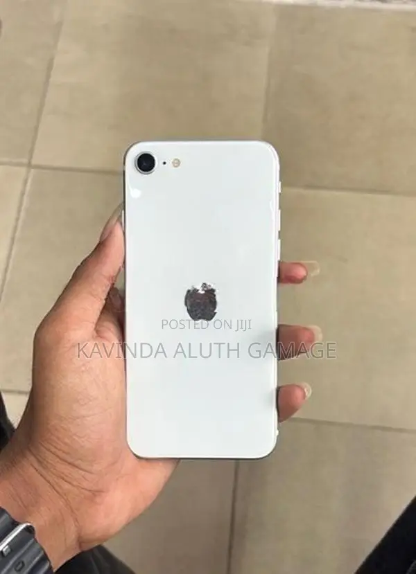 Apple iPhone SE 3 (Used)