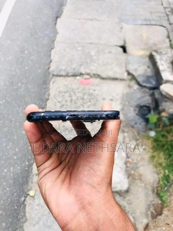 Apple iPhone 7 Plus 7plus (Used)