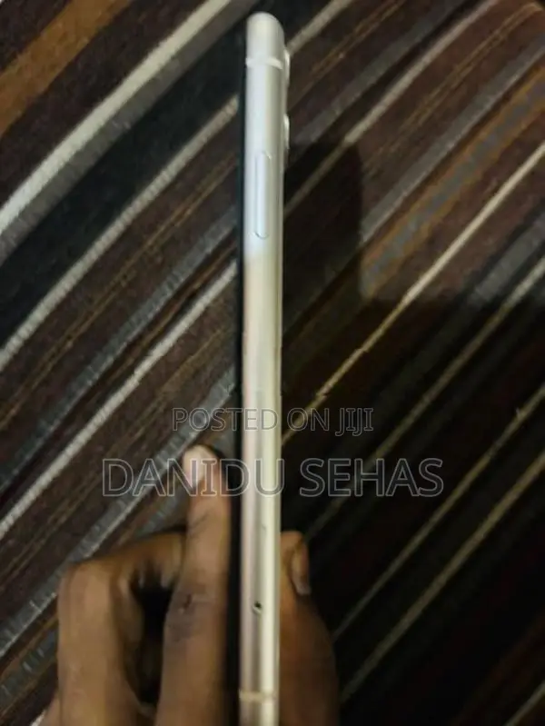 Apple iPhone 11 (Used)
