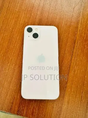 Apple iPhone 13 (Used)