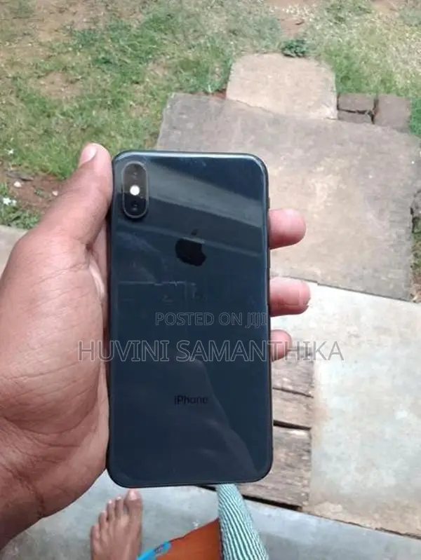 Apple iPhone XR (Used)