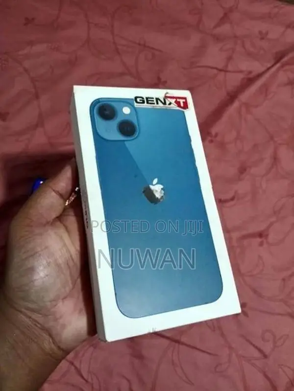 Apple iPhone 13 128GB-Blue (Used)