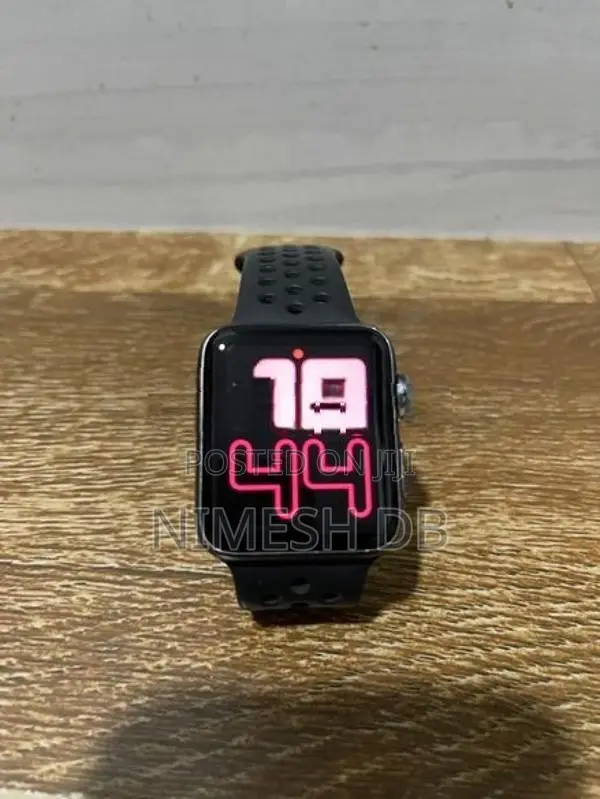 Apple series 3 Nike
