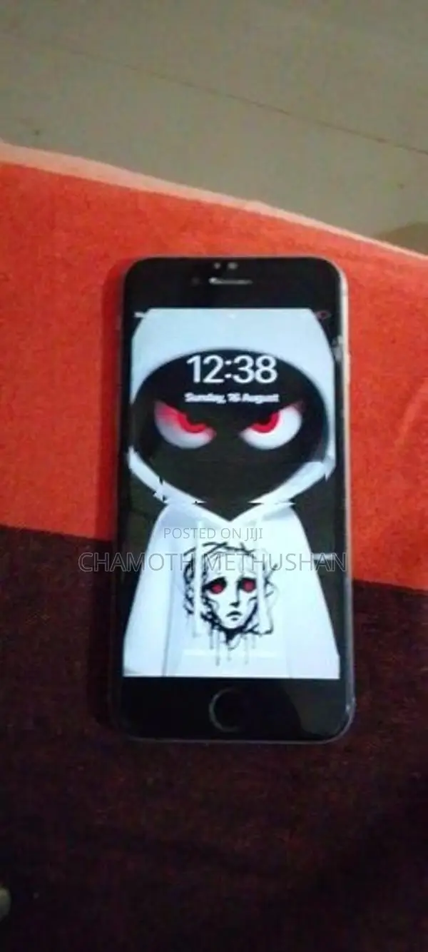 Apple iPhone 6S (Used)