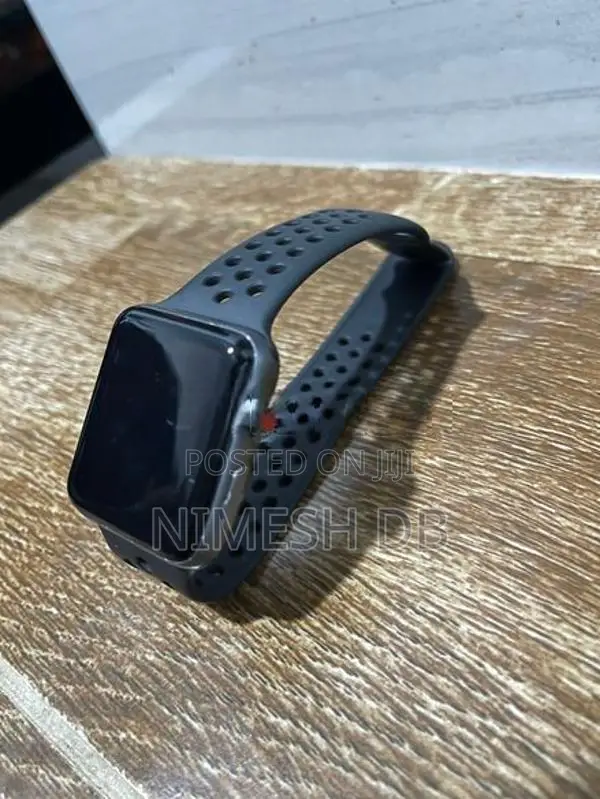 Apple series 3 Nike