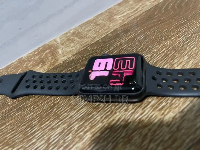 Apple series 3 Nike