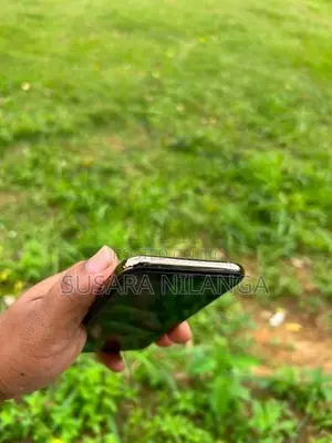 Apple iPhone XS (Used)