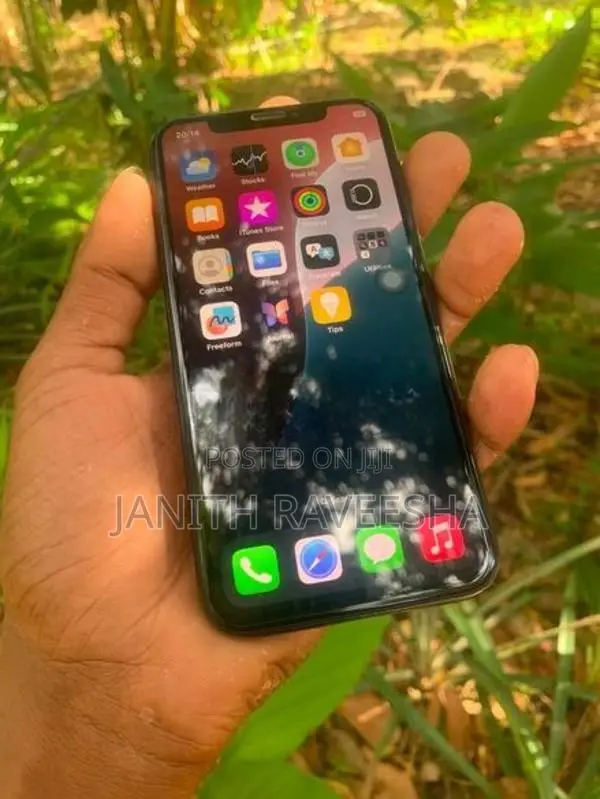 Apple iPhone XS (Used)