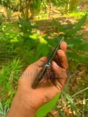 Apple iPhone XS (Used)