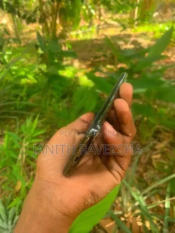 Apple iPhone XS (Used)