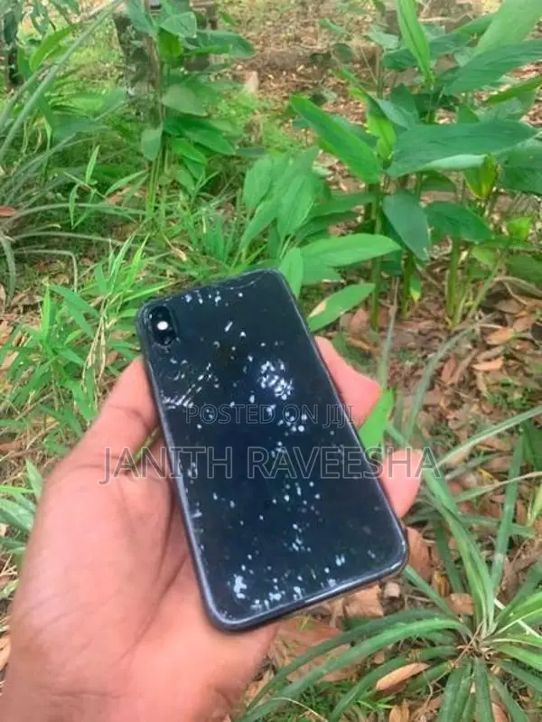Apple iPhone XS (Used)